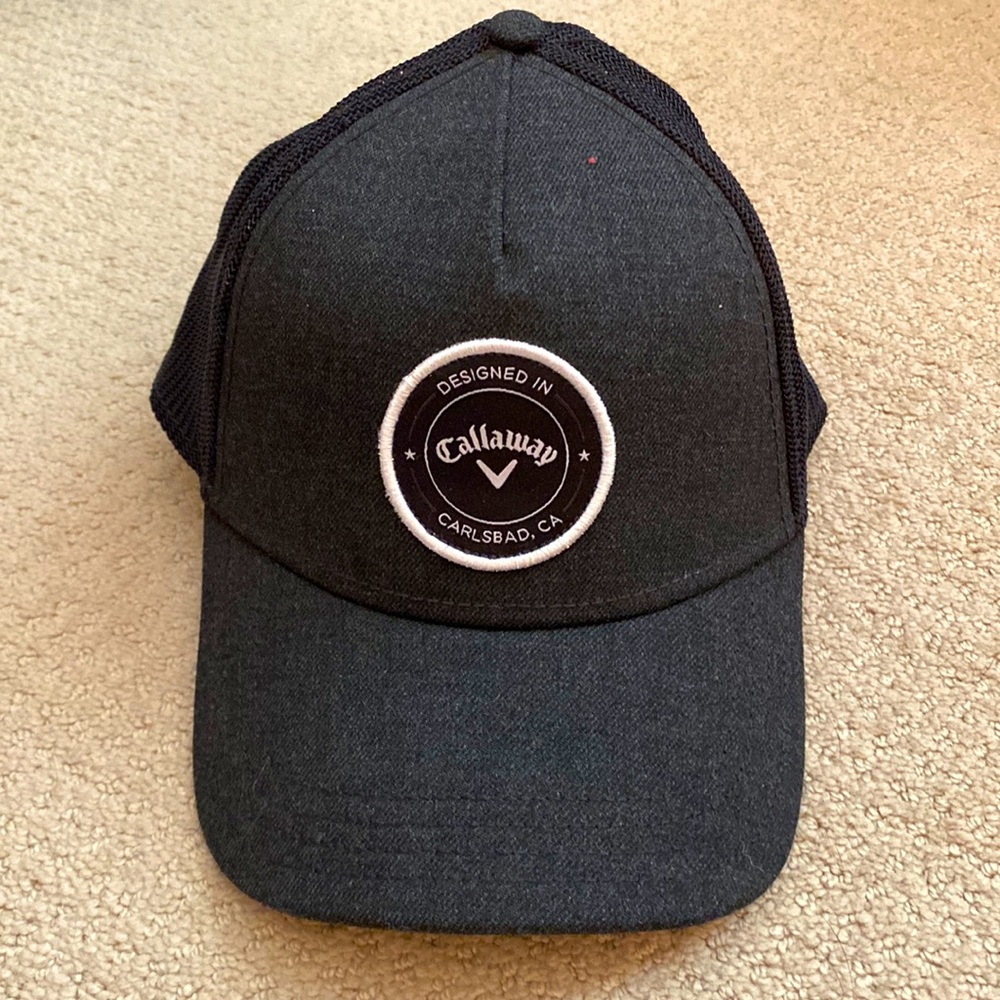 NWOT Charcoal gray black and white Callaway hat